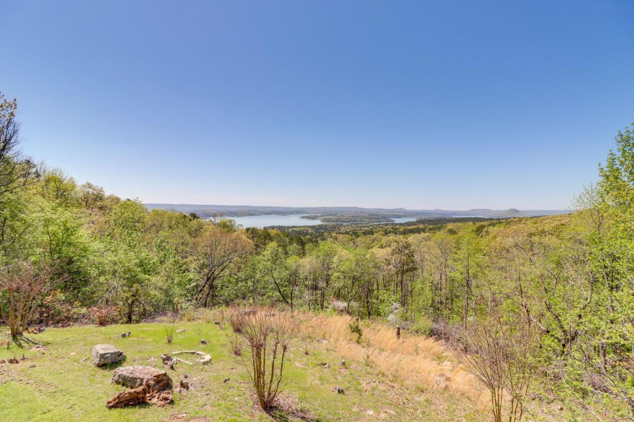 Charming Edgemont Home With Deck And Lake Views! Fairfield Bay Eksteriør billede